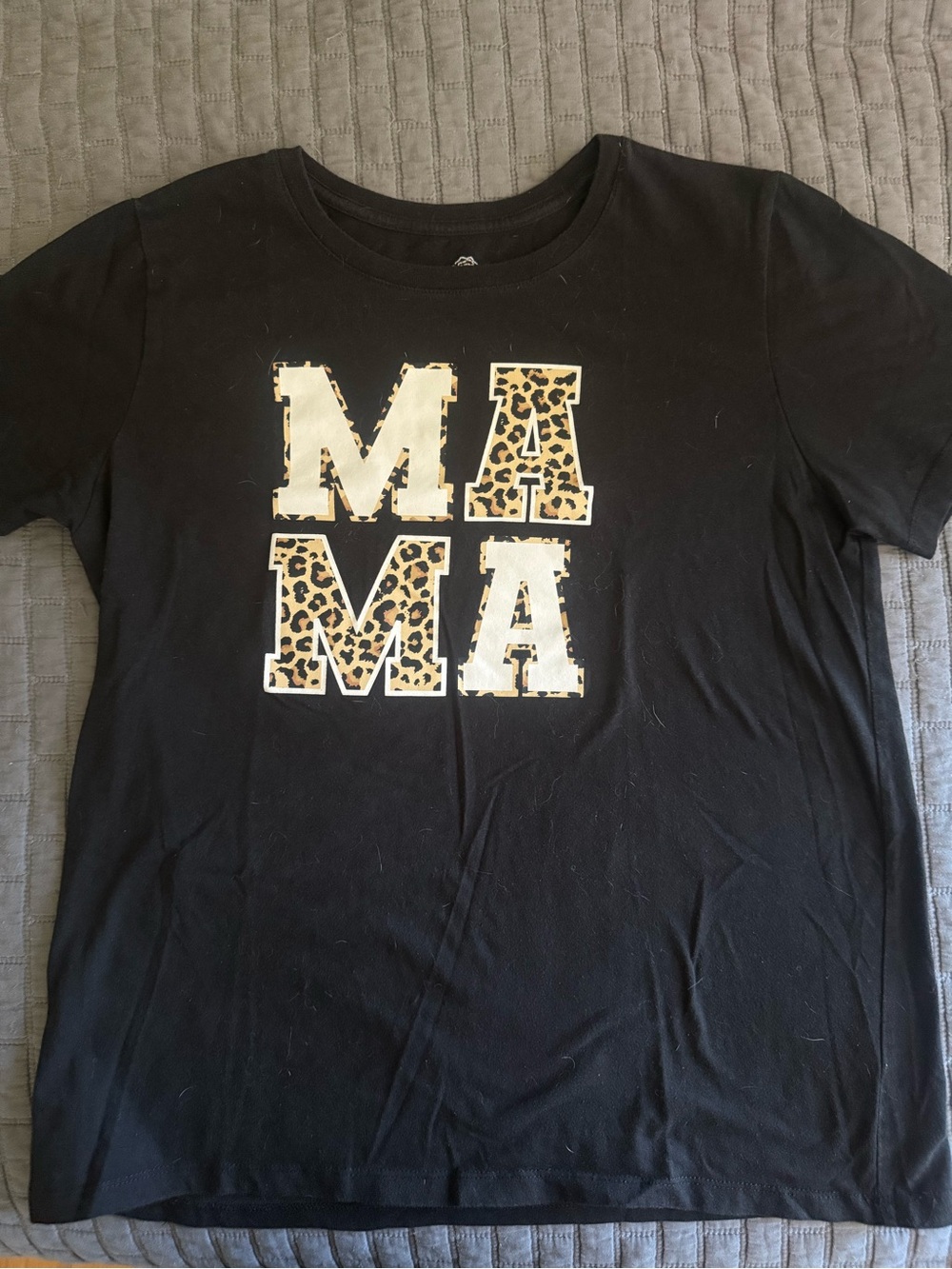 Black 'MAMA' Leopard Accent Short Sleeve Tee